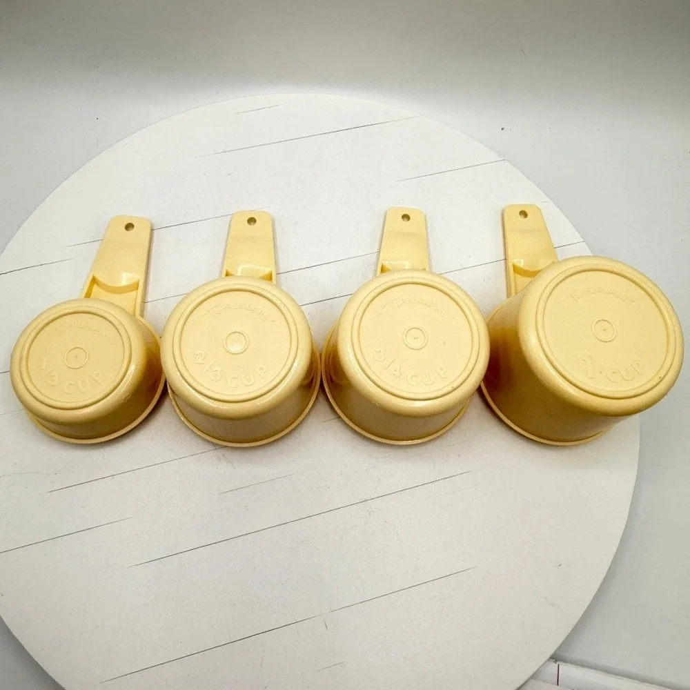 Vintage Tupperware Harvest Yellow Measuring Cups Set of 4 Nesting Retro 70s